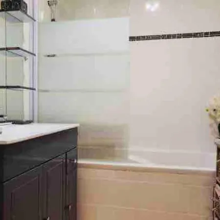 Vue - Rdc - Parking Prive - Meuble Tourisme 4 Etoiles 阿格德